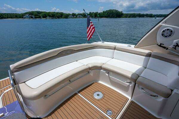 Sea Ray 370 Sundancer Yacht For Sale