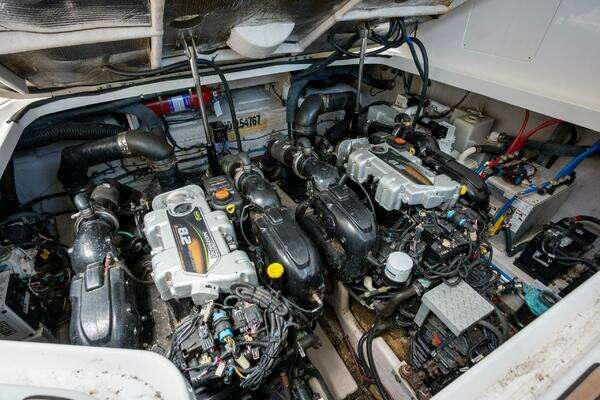 Sea Ray 370 Sundancer Yacht For Sale