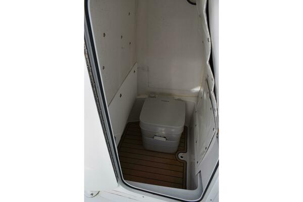 23ft NauticStar Yacht For Sale