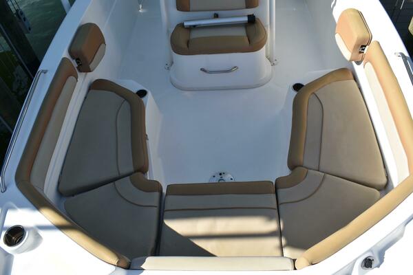 23ft NauticStar Yacht For Sale