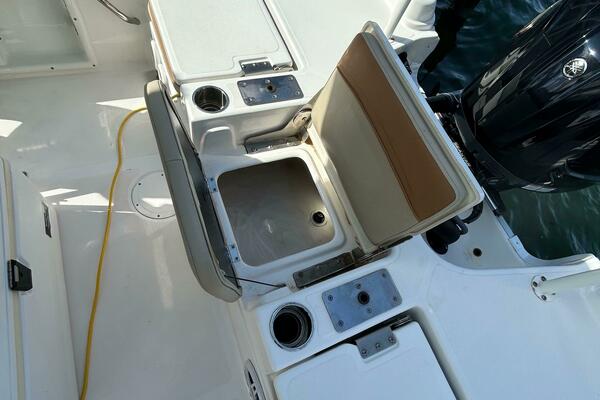 23ft NauticStar Yacht For Sale