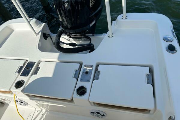 23ft NauticStar Yacht For Sale