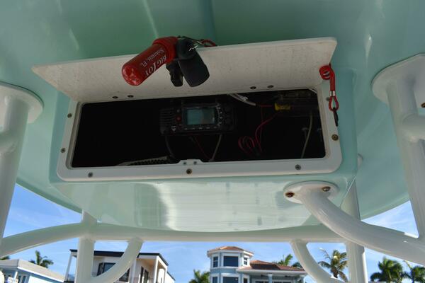 23ft NauticStar Yacht For Sale