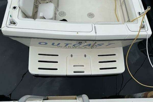 Photo of the 2002 Pursuit 3000 Express