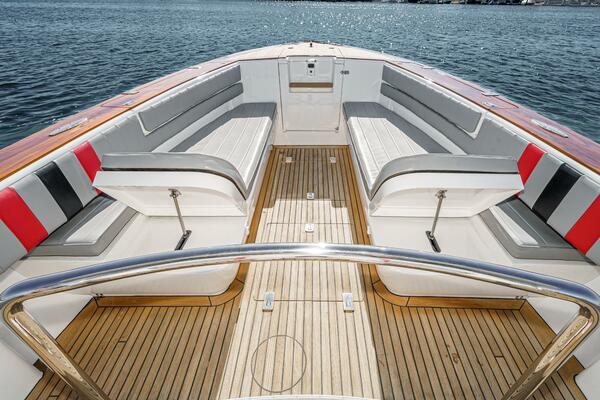 MAS PESOS 37ft Intrepid Yacht For Sale