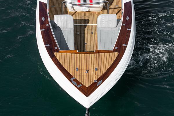 MAS PESOS 37ft Intrepid Yacht For Sale