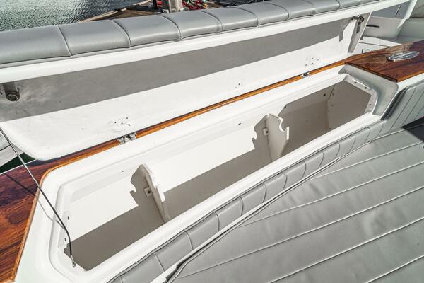 MAS PESOS 37ft Intrepid Yacht For Sale