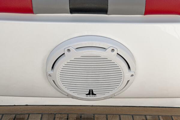 MAS PESOS 37ft Intrepid Yacht For Sale