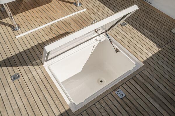 MAS PESOS 37ft Intrepid Yacht For Sale