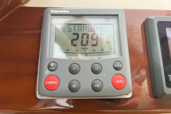 Whiskey Girl 29ft Hinckley Yacht For Sale