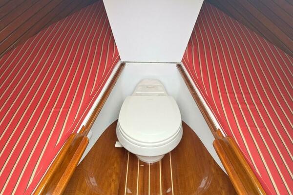 Whiskey Girl 29ft Hinckley Yacht For Sale