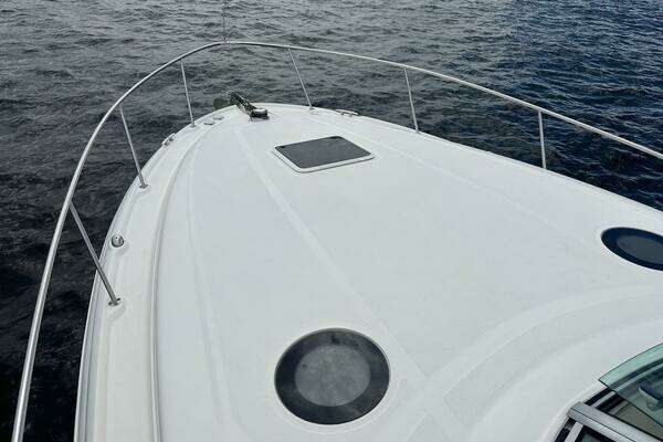 Sea Ray 320 Sundancer Yacht For Sale