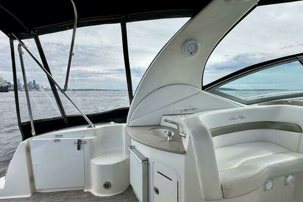 Sea Ray 320 Sundancer Yacht For Sale
