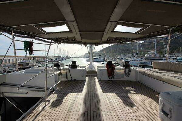 Lagoon 620 Yacht For Sale