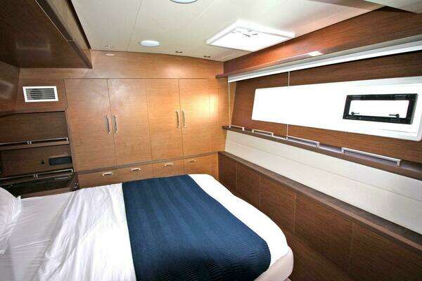 Lagoon 620 Yacht For Sale