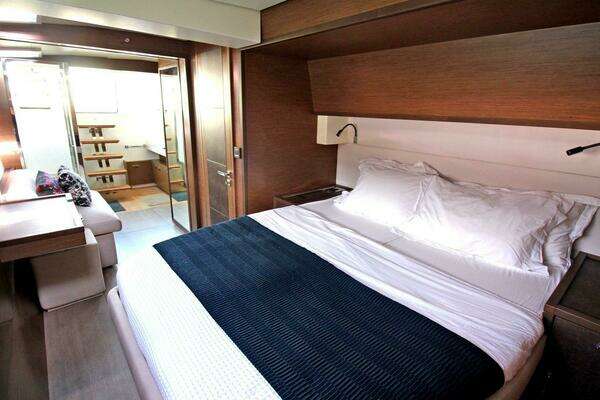 Lagoon 620 Yacht For Sale
