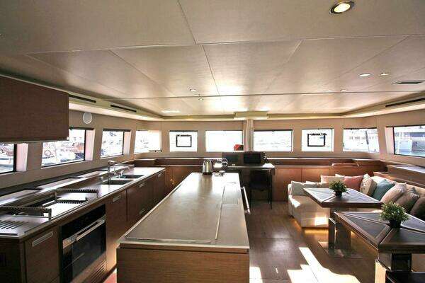 Lagoon 620 Yacht For Sale
