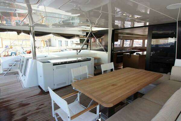 Lagoon 620 Yacht For Sale