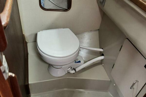 37ft C amp C Yacht For Sale