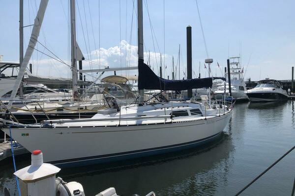 37ft C amp C Yacht For Sale