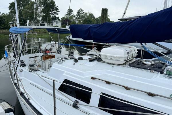 37ft C amp C Yacht For Sale