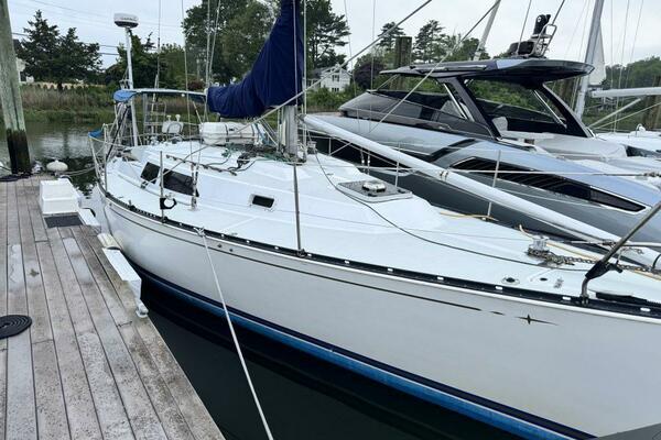 37ft C amp C Yacht For Sale