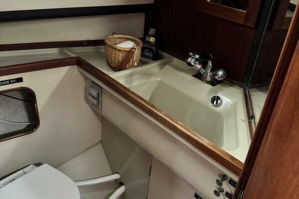 37ft C amp C Yacht For Sale