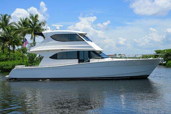 52' Maritimo