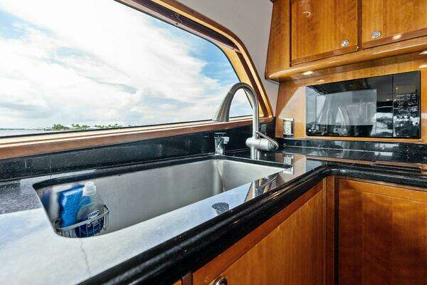 Bertram Convertible Yacht For Sale