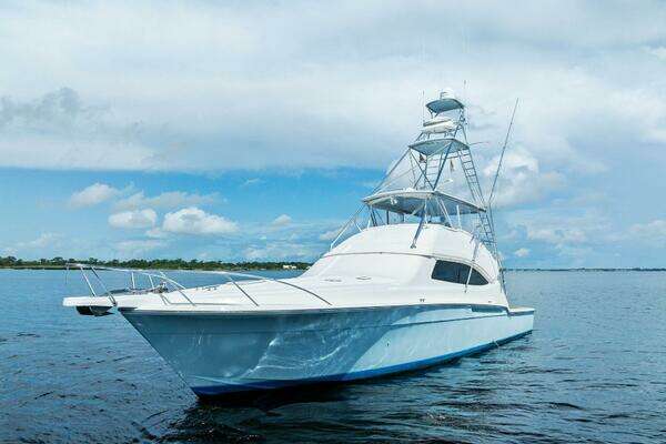 Bertram Convertible Yacht For Sale