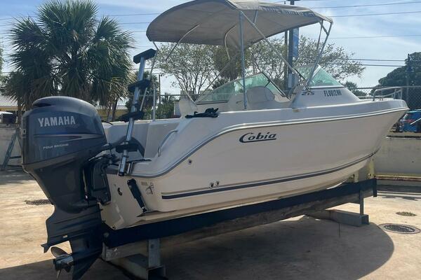21ft Cobia Yacht For Sale