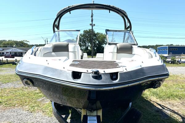 24ft Yamaha Boats Yacht For Sale
