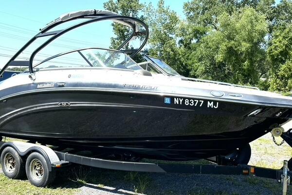 24ft Yamaha Boats Yacht For Sale