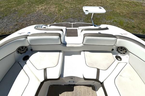 24ft Yamaha Boats Yacht For Sale