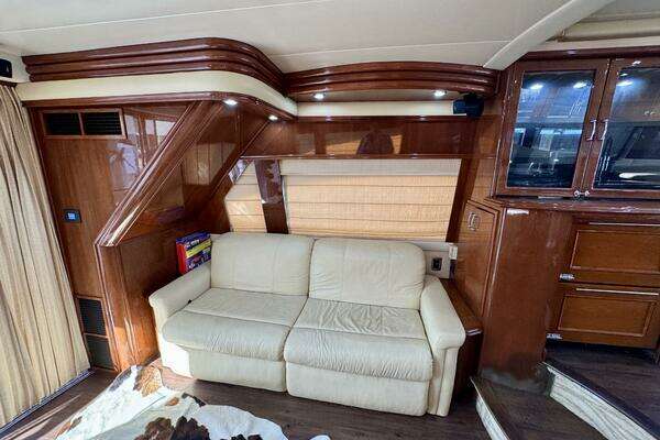 Marquis 59 Flybridge Yacht For Sale