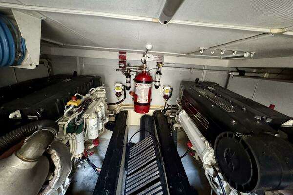 Marquis 59 Flybridge Yacht For Sale