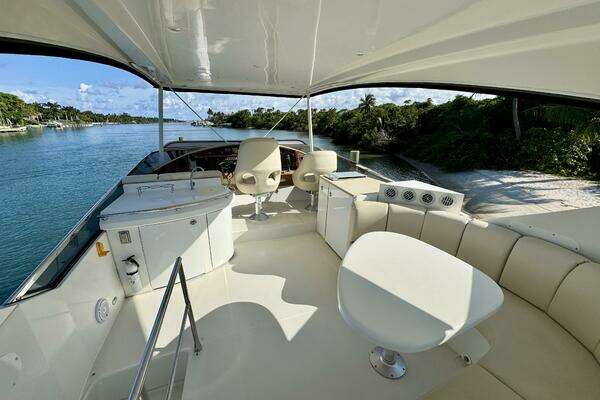 Marquis 59 Flybridge Yacht For Sale