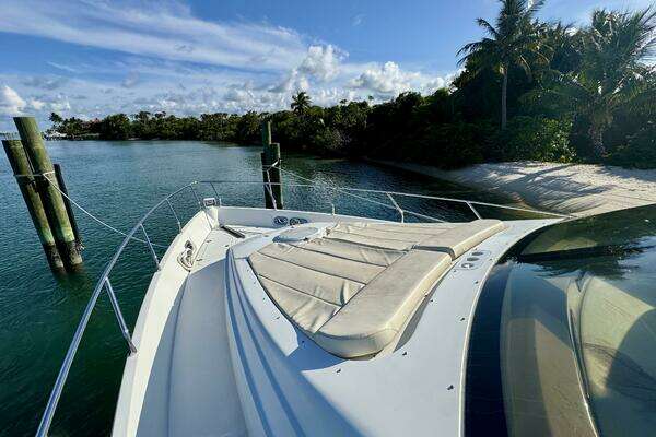 Marquis 59 Flybridge Yacht For Sale
