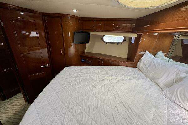 Marquis 59 Flybridge Yacht For Sale