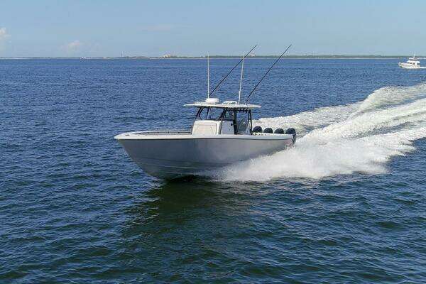 Contender 44 ST Yacht For Sale