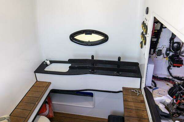 Contender 44 ST Yacht For Sale