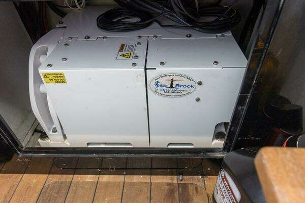 Contender 44 ST Yacht For Sale