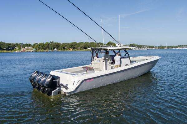 Contender 44 ST Yacht For Sale