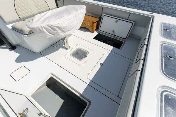 Contender 44 ST Yacht For Sale