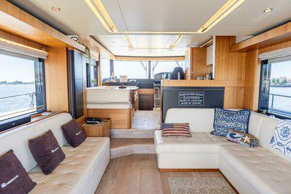 Absolute 58 Navetta Yacht For Sale