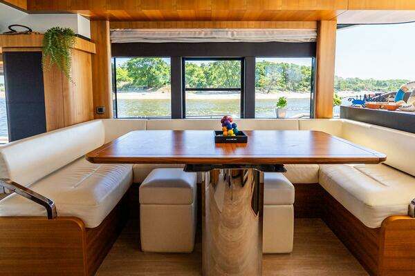 Absolute 58 Navetta Yacht For Sale