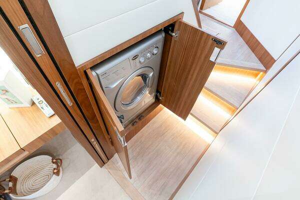 Absolute 58 Navetta Yacht For Sale