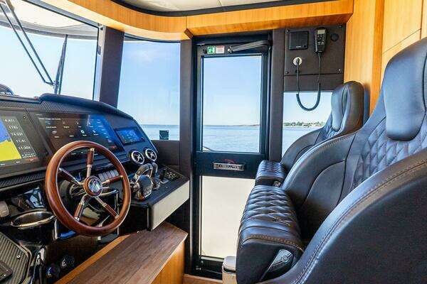 Absolute 58 Navetta Yacht For Sale
