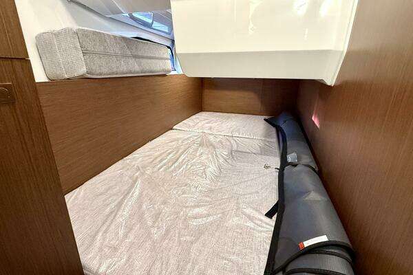 Jeanneau NC 1095 Coupe Yacht For Sale