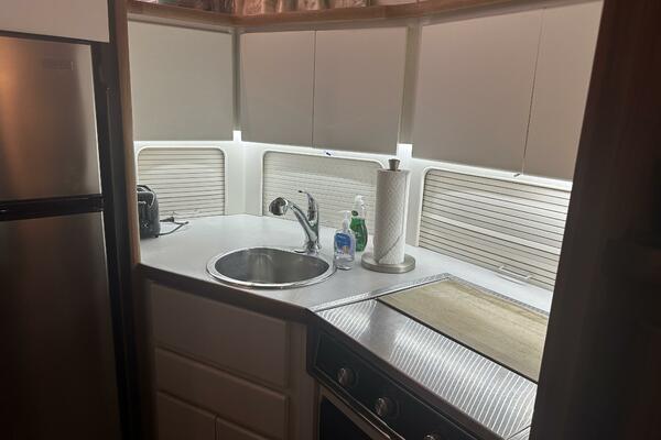 35ft Carver Yacht For Sale